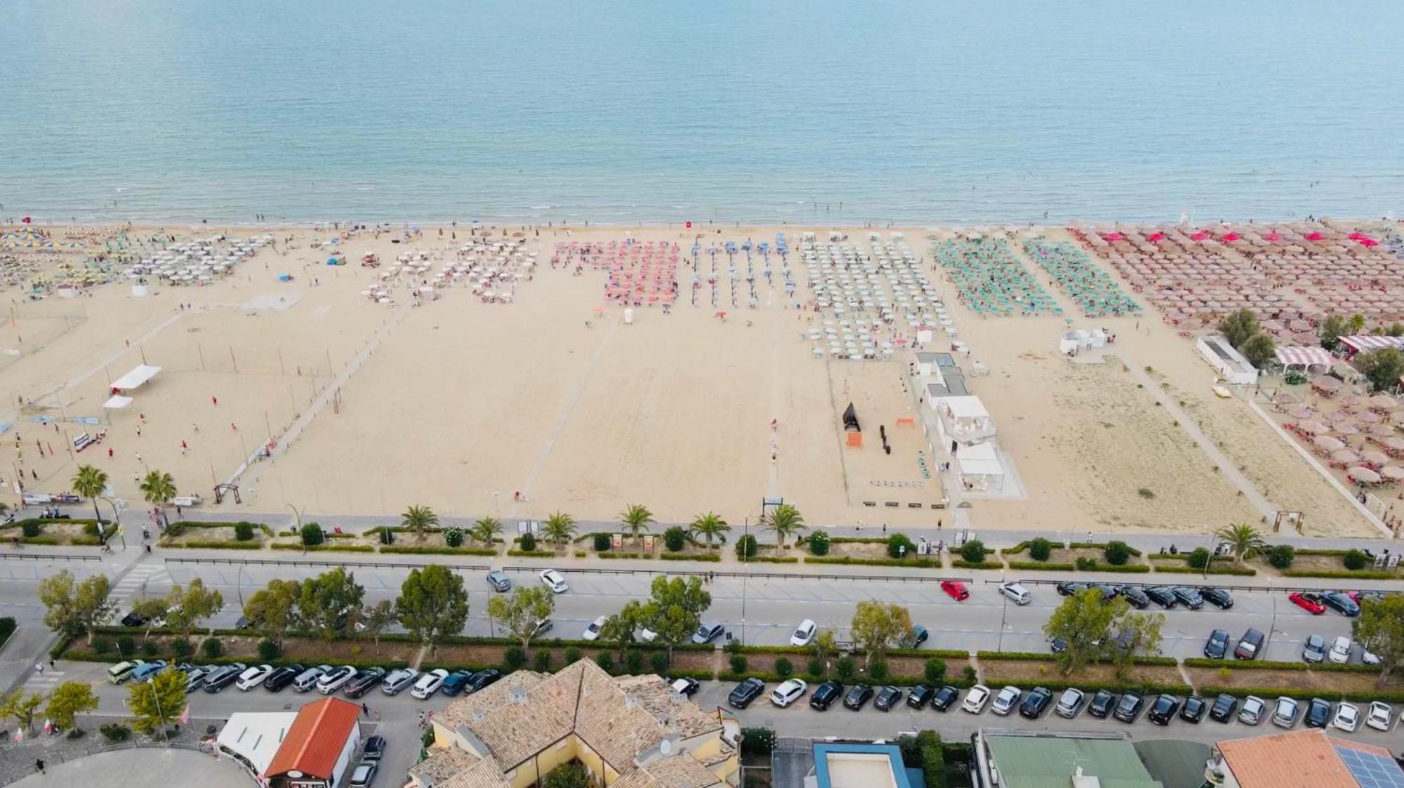 Appartamento Residenza Alpaluba Vasto Esterno foto