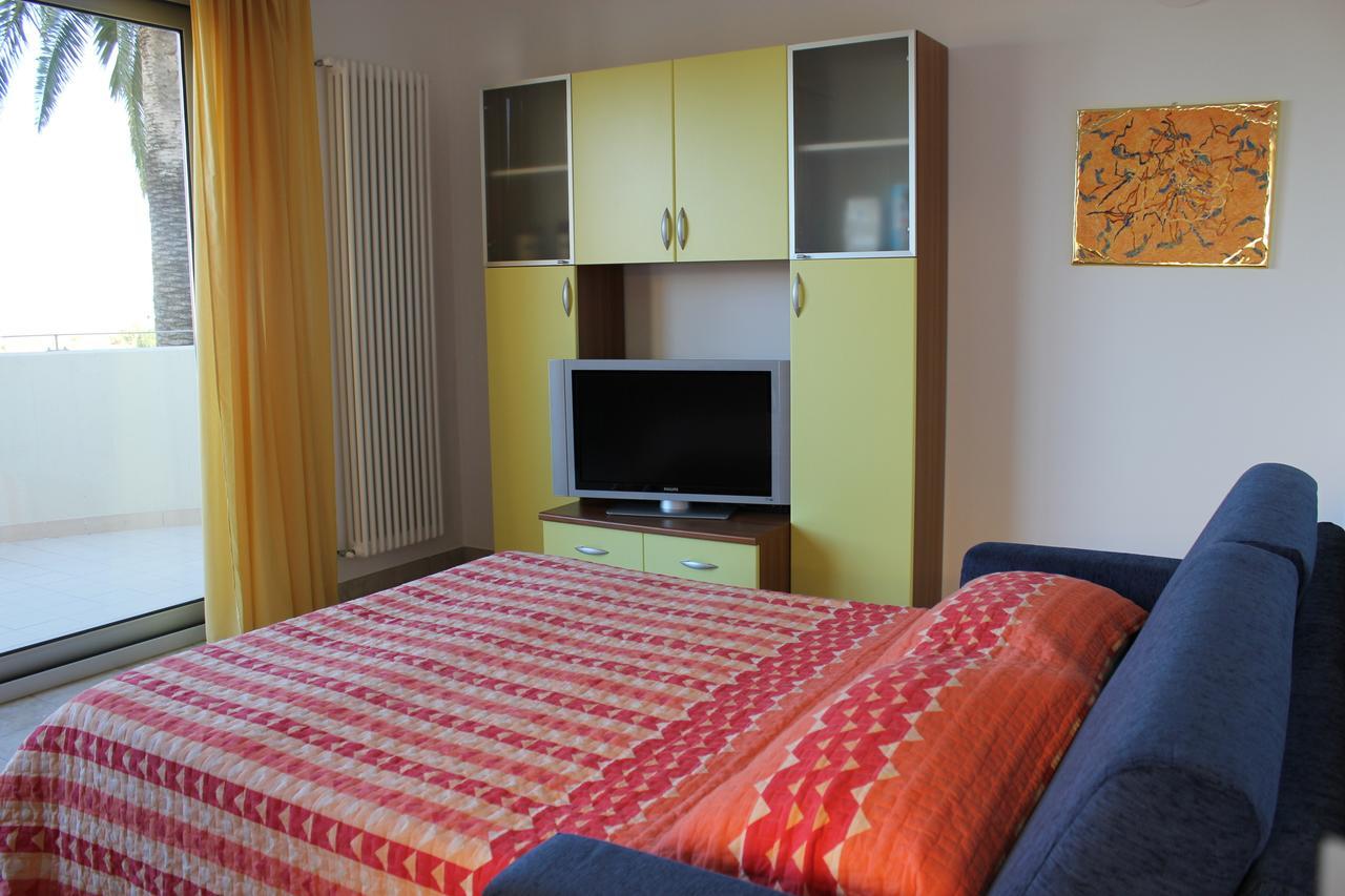 Appartamento Residenza Alpaluba Vasto Esterno foto