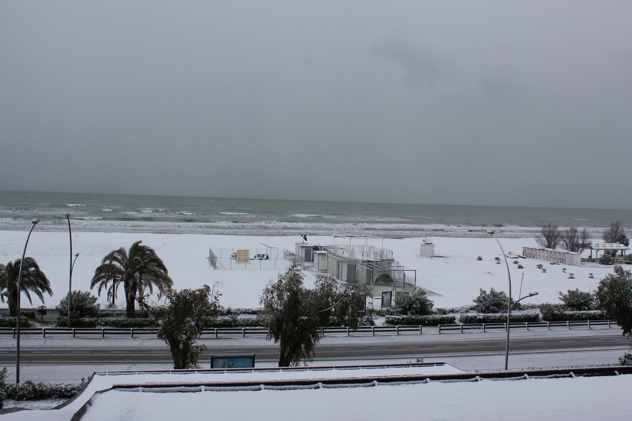 Appartamento Residenza Alpaluba Vasto Esterno foto