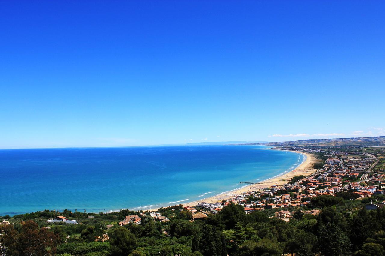 Appartamento Residenza Alpaluba Vasto Esterno foto