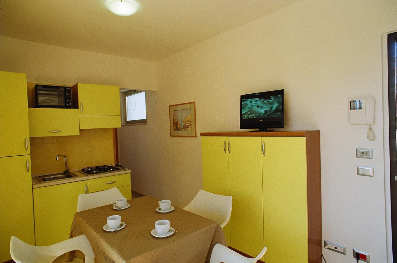 Appartamento Residenza Alpaluba Vasto Esterno foto